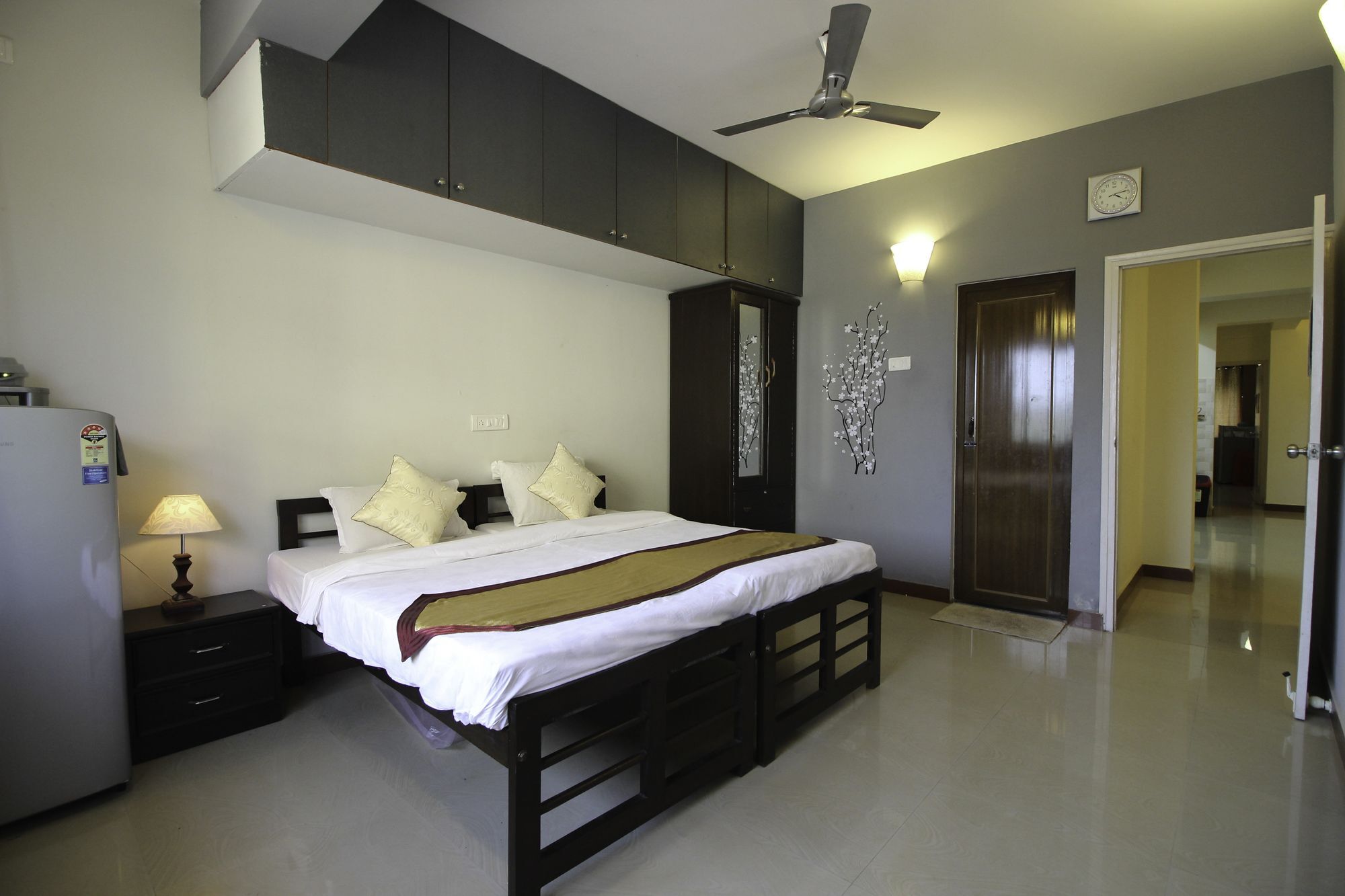 Oyo 9876 Home Luxurious 5Bhk Porvorim Bagian luar foto